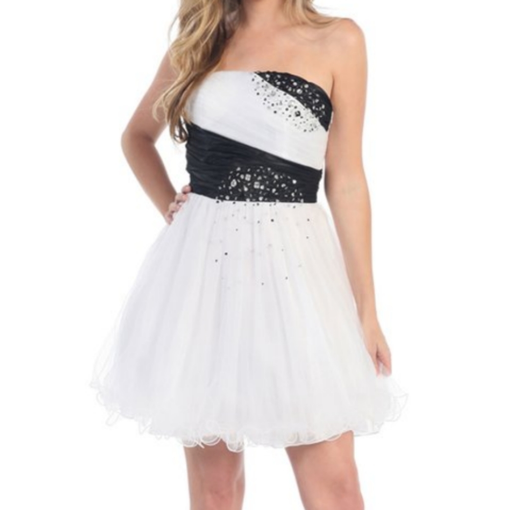 Strapless dress